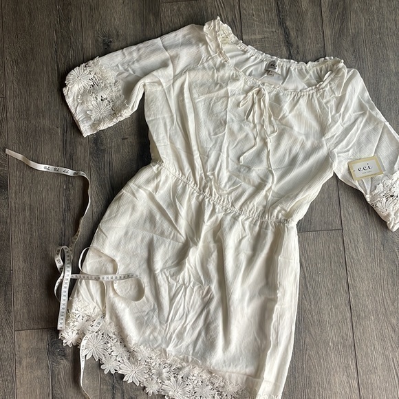 ECI Dresses & Skirts - NWT ECI dress lace large ivory lace dress